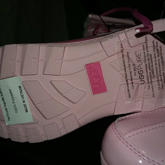 UGG Kids Butte II Patent Truckee Snow Boot Sz4 - Picture 3 of 8